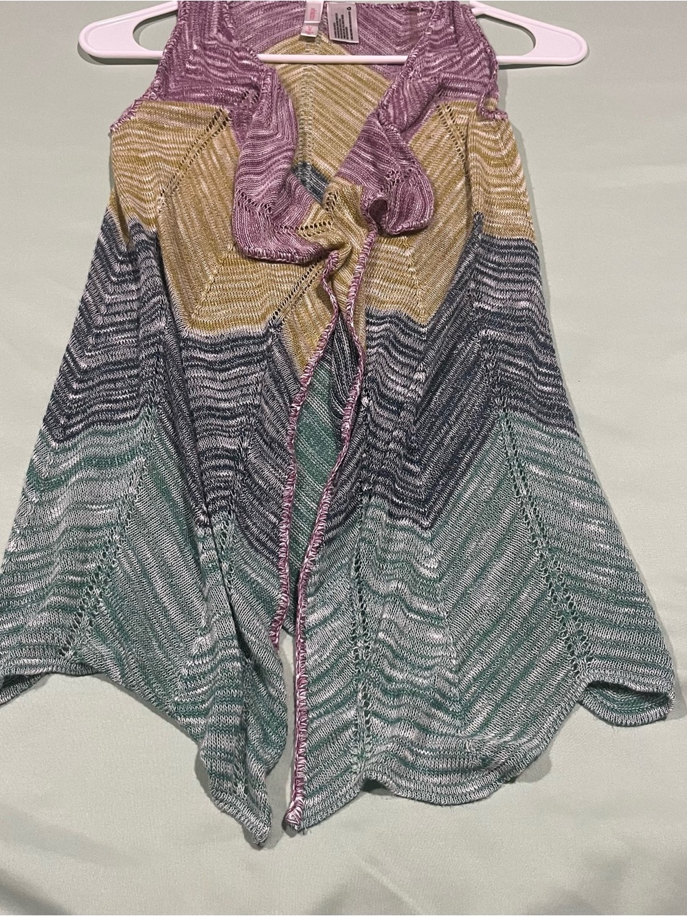 Sleeveless Xhilaration chevron knit top, Juniors Large